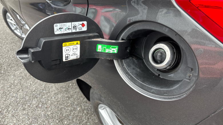 Ford Fiesta 1.1 Zetec 5dr Petrol Hatchback